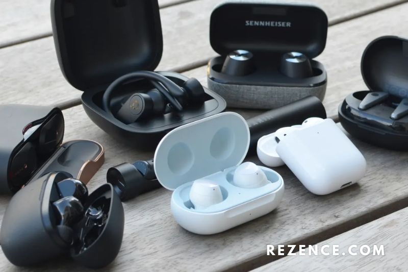 Best Alternatives to Apple Headphones: Top Earphones And Earbuds