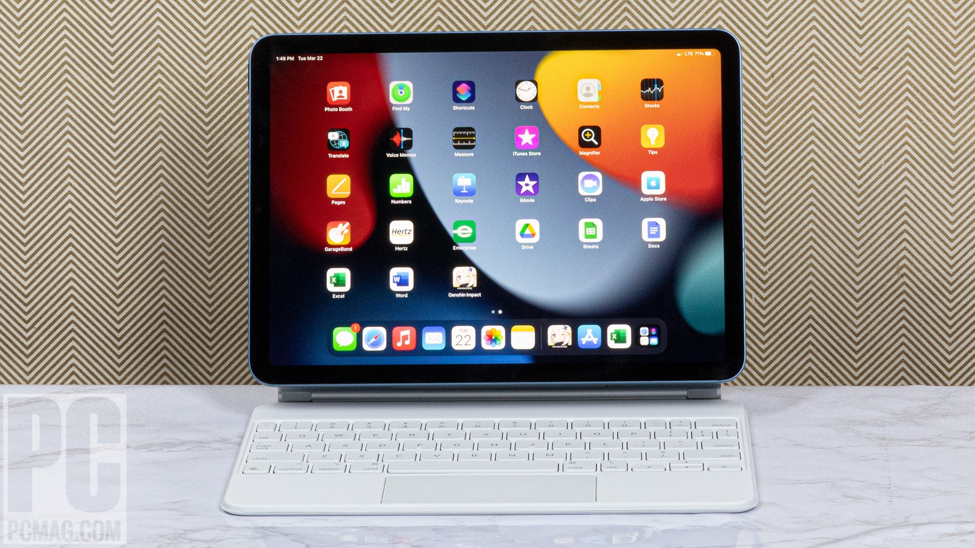 Apple iPad Air (2022) Review - PCMag