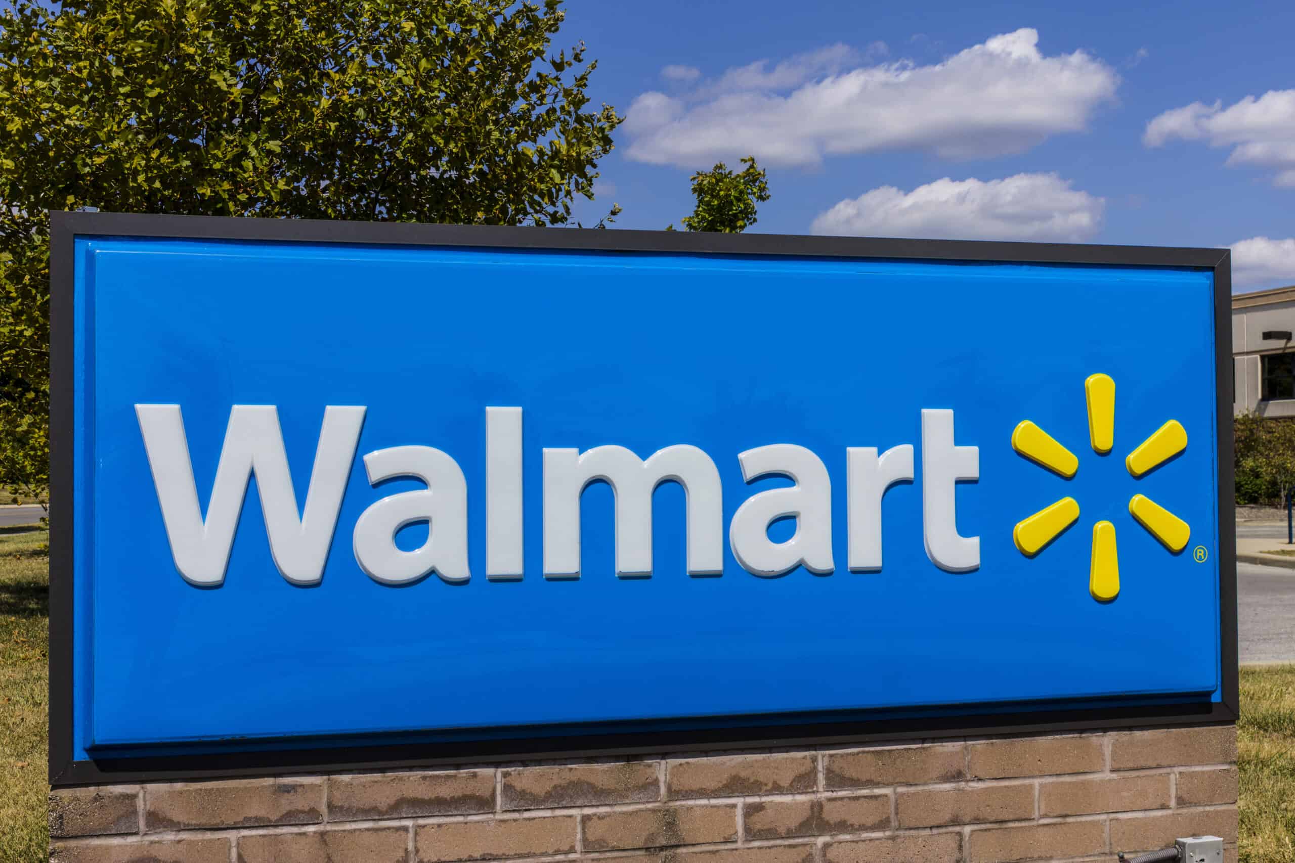 How Much Is It To Print Pictures At Walmart? (2022 Updated)